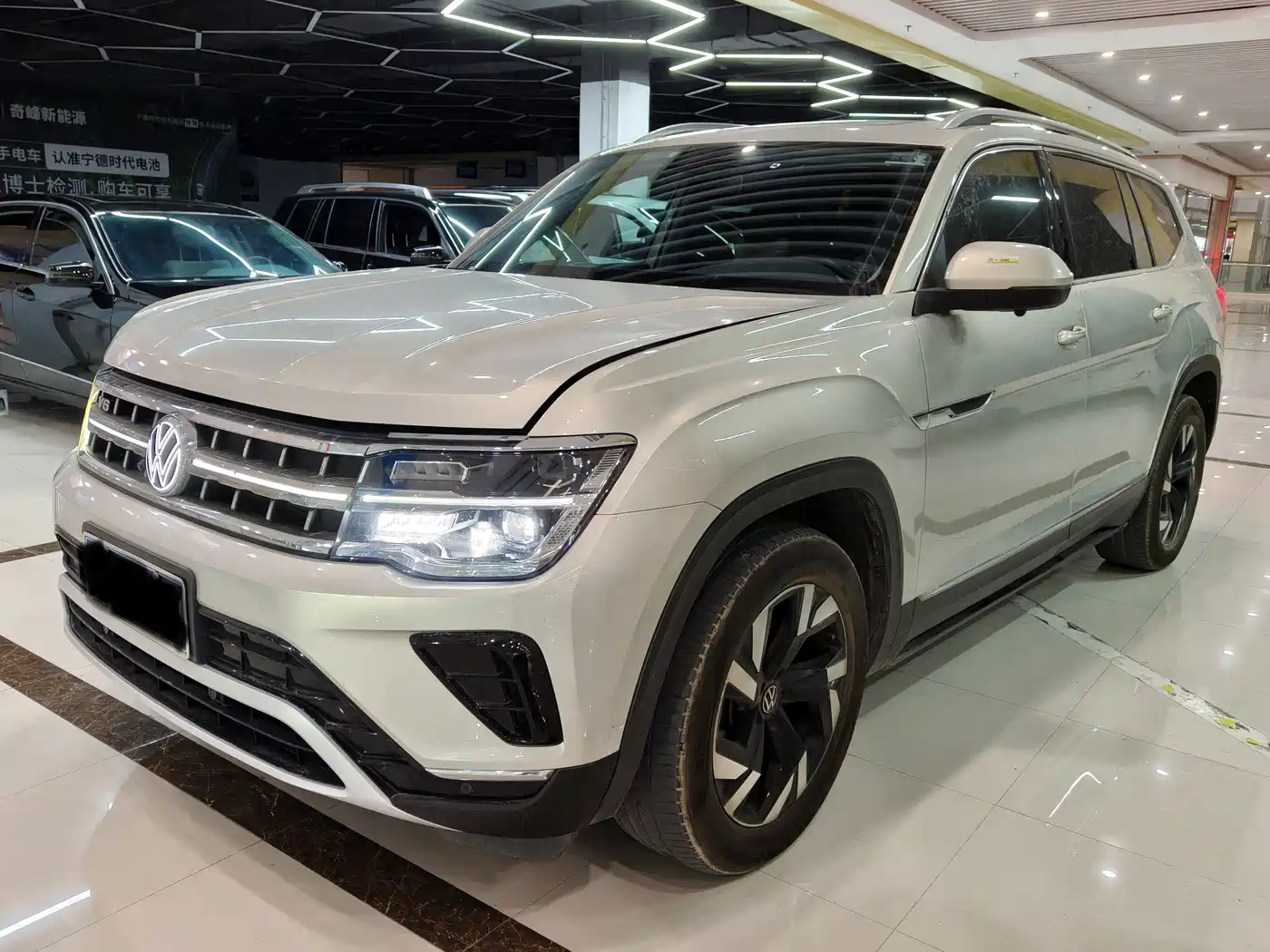 途昂 2021款 530 V6 四驱尊崇豪华版 2022