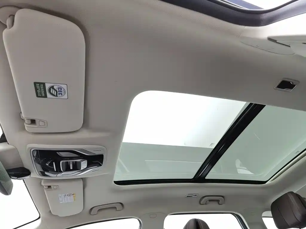 Geely Jia Ji New Energy — миниатюра 14