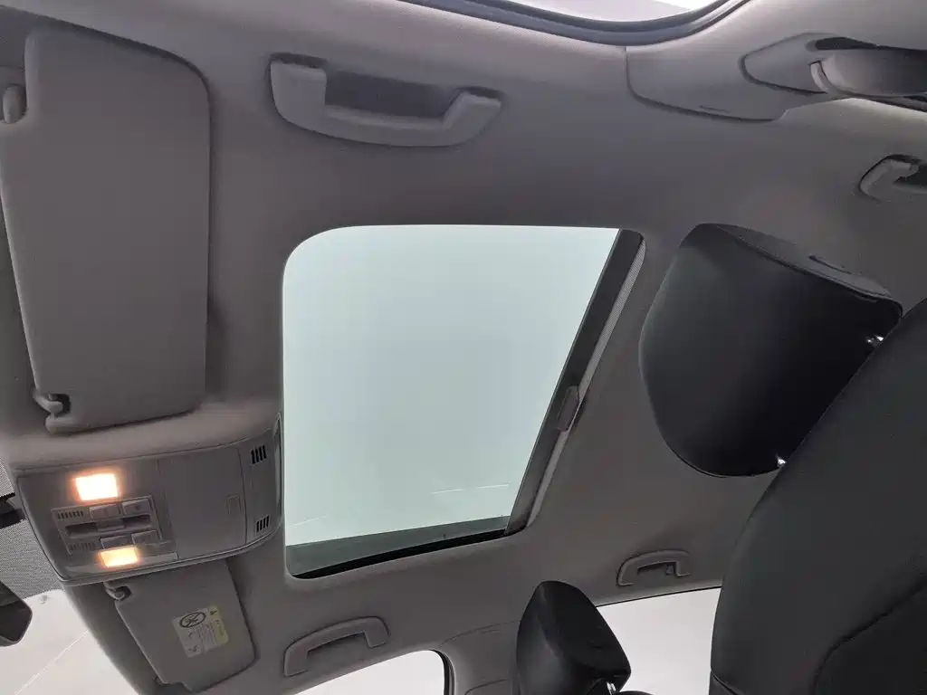 Volkswagen Golf — миниатюра 14