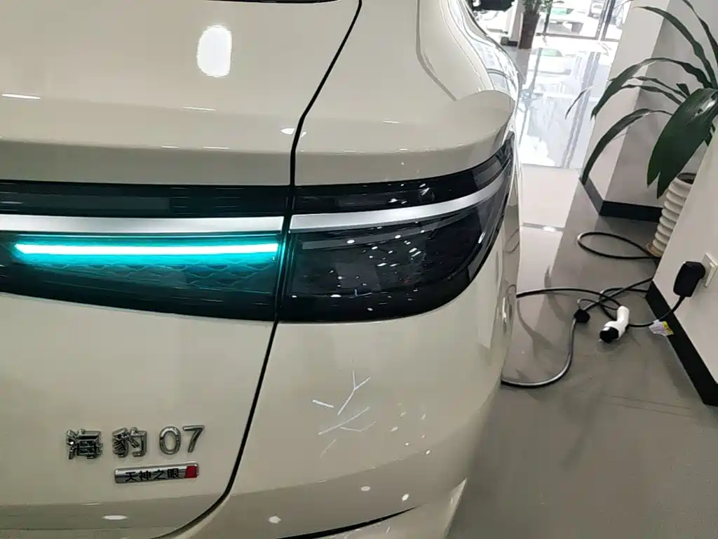 BYD Seal 07 DM-i — миниатюра 8