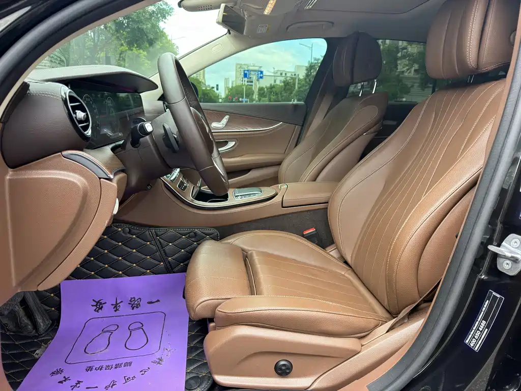 Mercedes-Benz E-Class — миниатюра 5