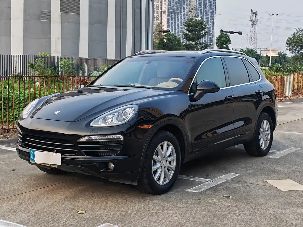 Porsche Cayenne — миниатюра 2