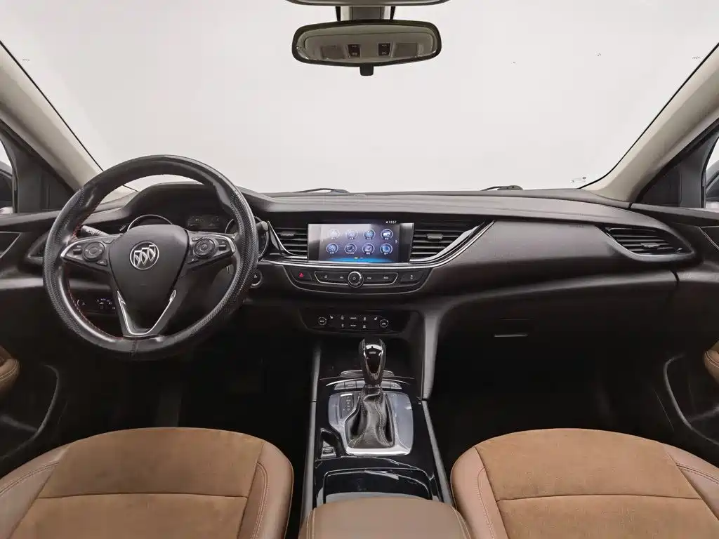 Buick Regal — миниатюра 5