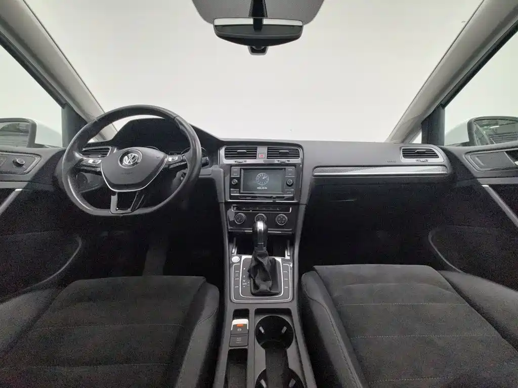 Volkswagen Golf — миниатюра 5