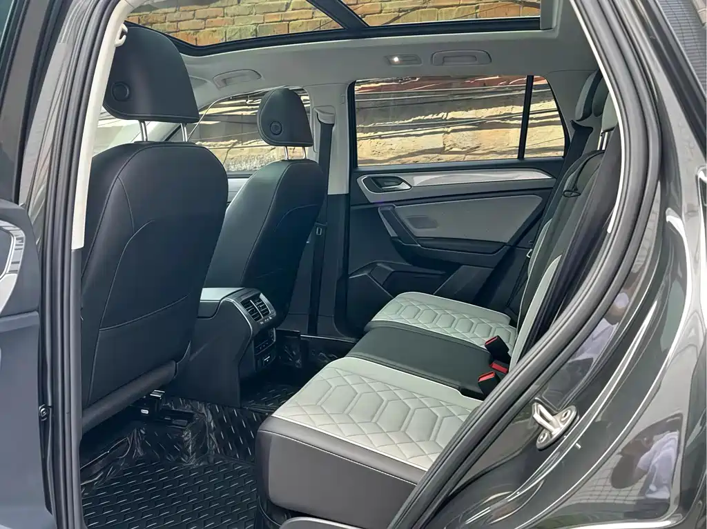 Volkswagen Tayron — миниатюра 4