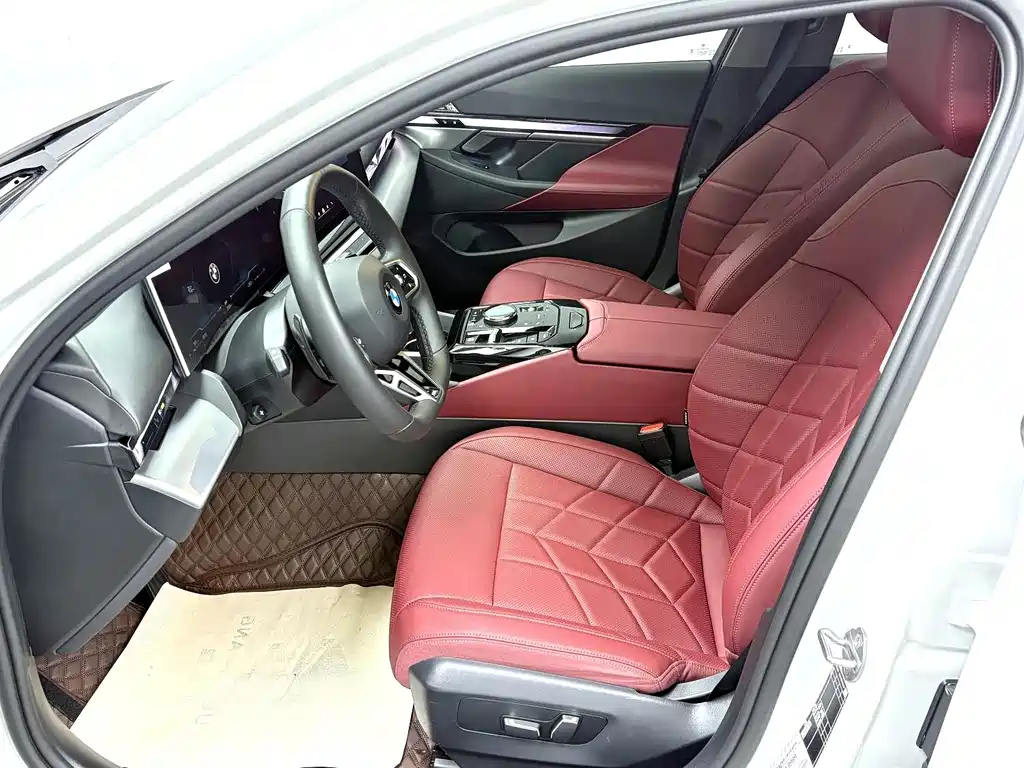 BMW 5 Series — миниатюра 4