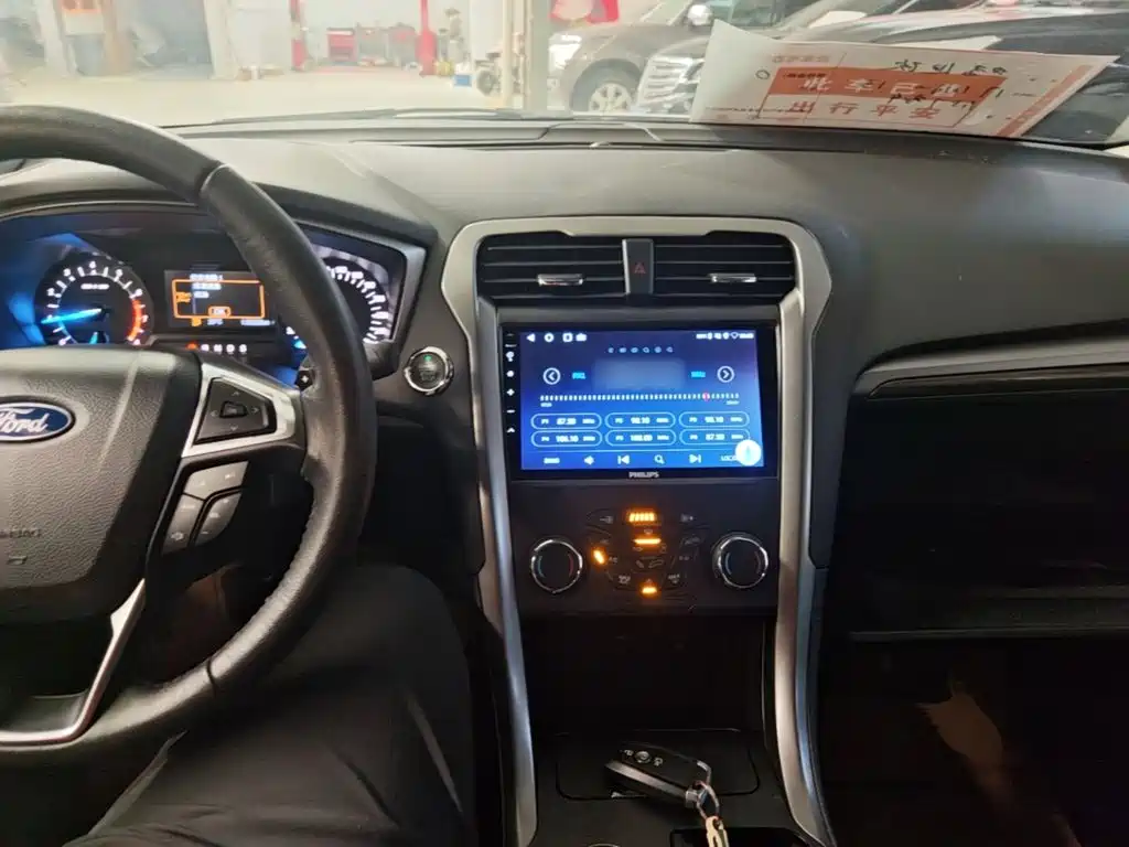 Ford Mondeo — миниатюра 10