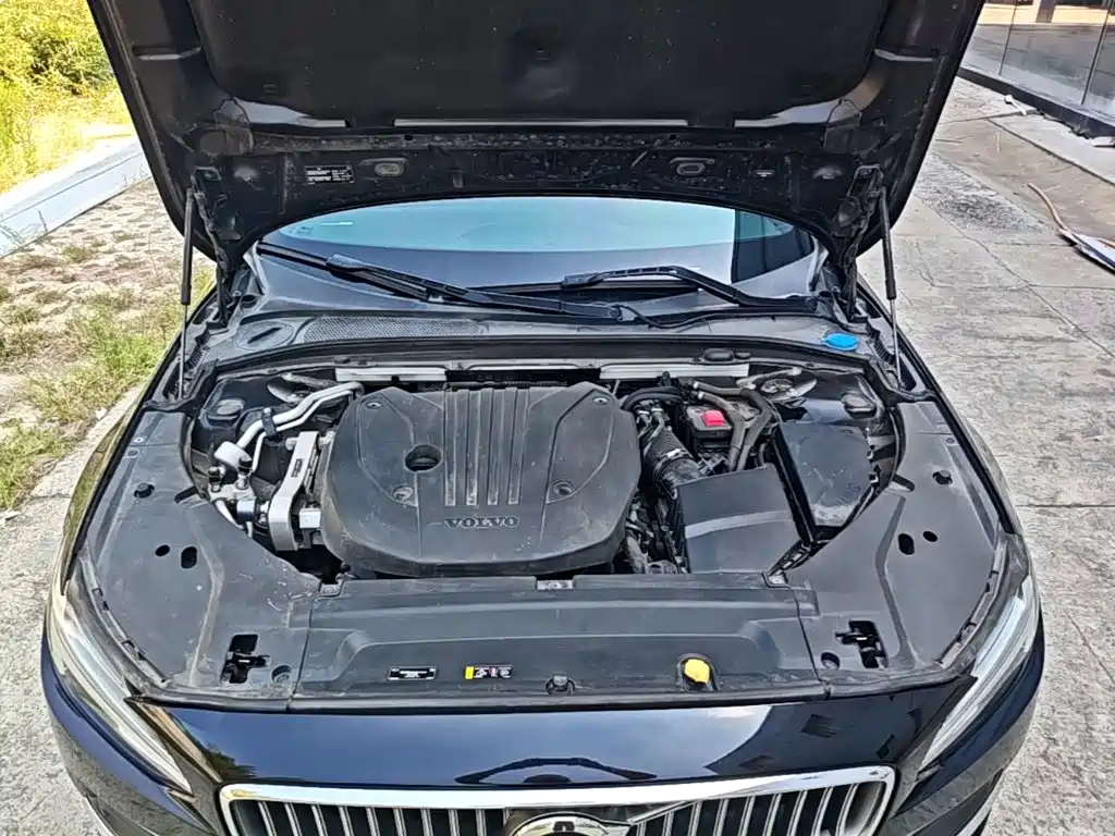 Volvo S90 — миниатюра 20