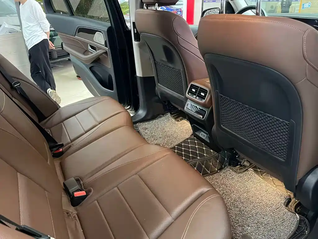 Mercedes-Benz GLE (Import) — миниатюра 13