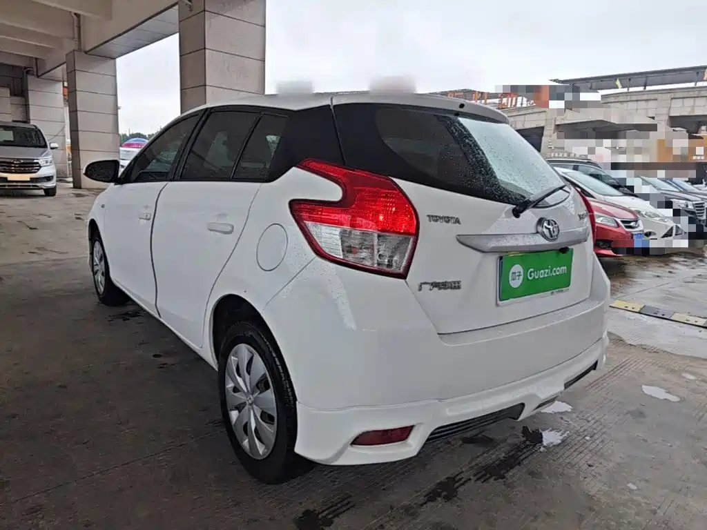 Toyota Yaris L — миниатюра 5