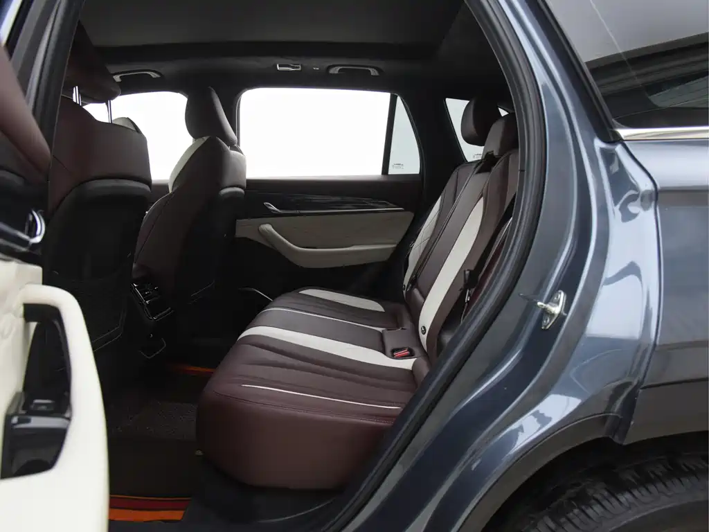 Geely Xingyue L — миниатюра 10
