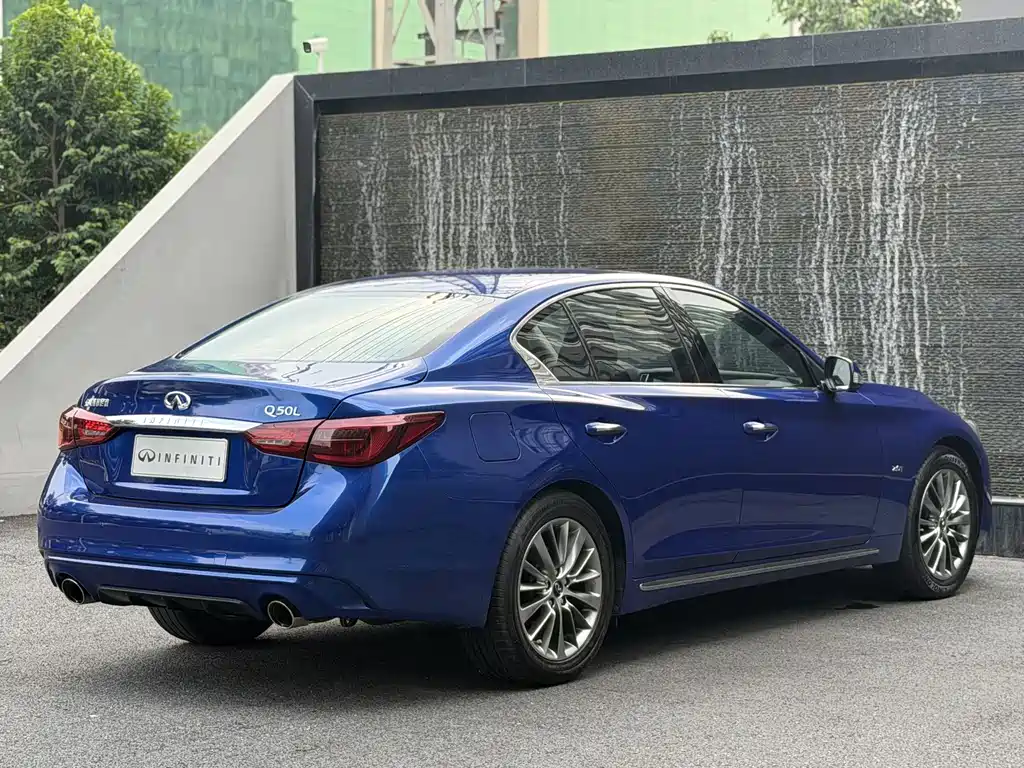 Infiniti Q50L — миниатюра 7