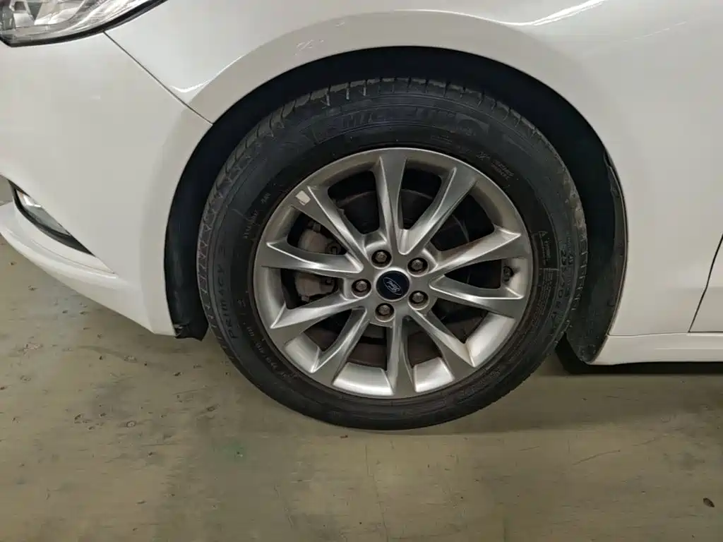Ford Mondeo — миниатюра 23