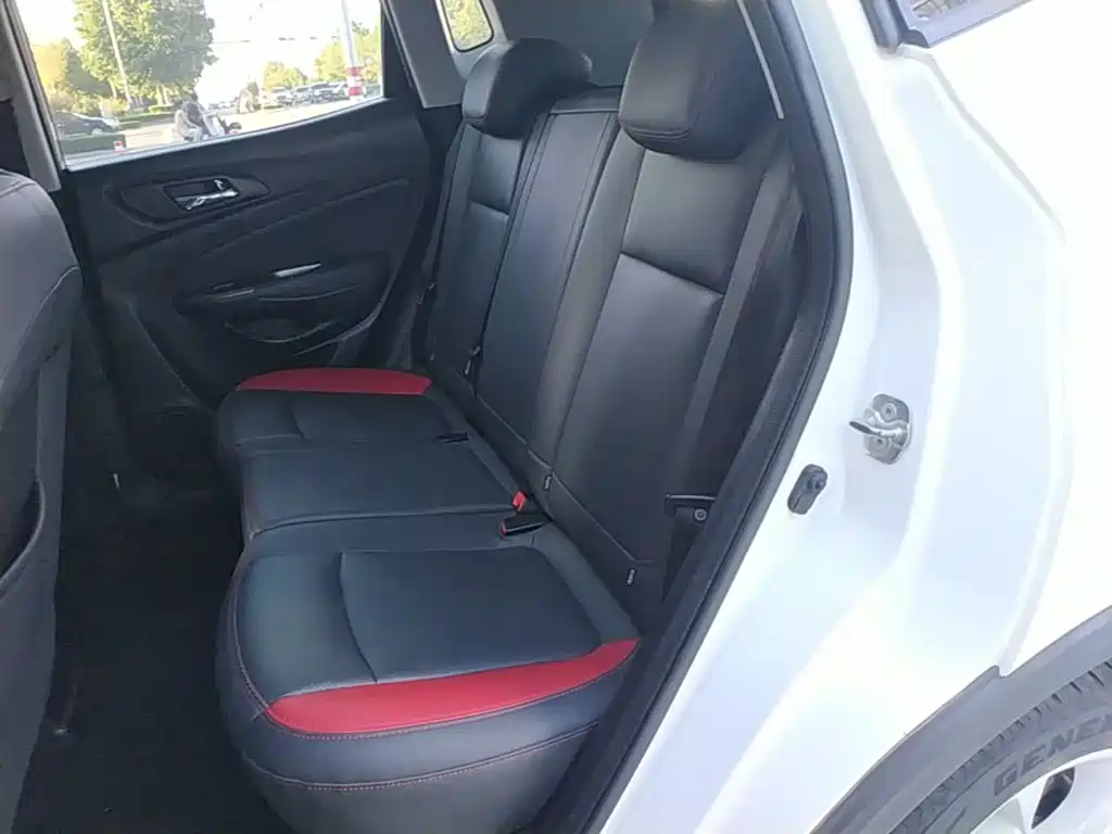 Changan CS15 — миниатюра 17