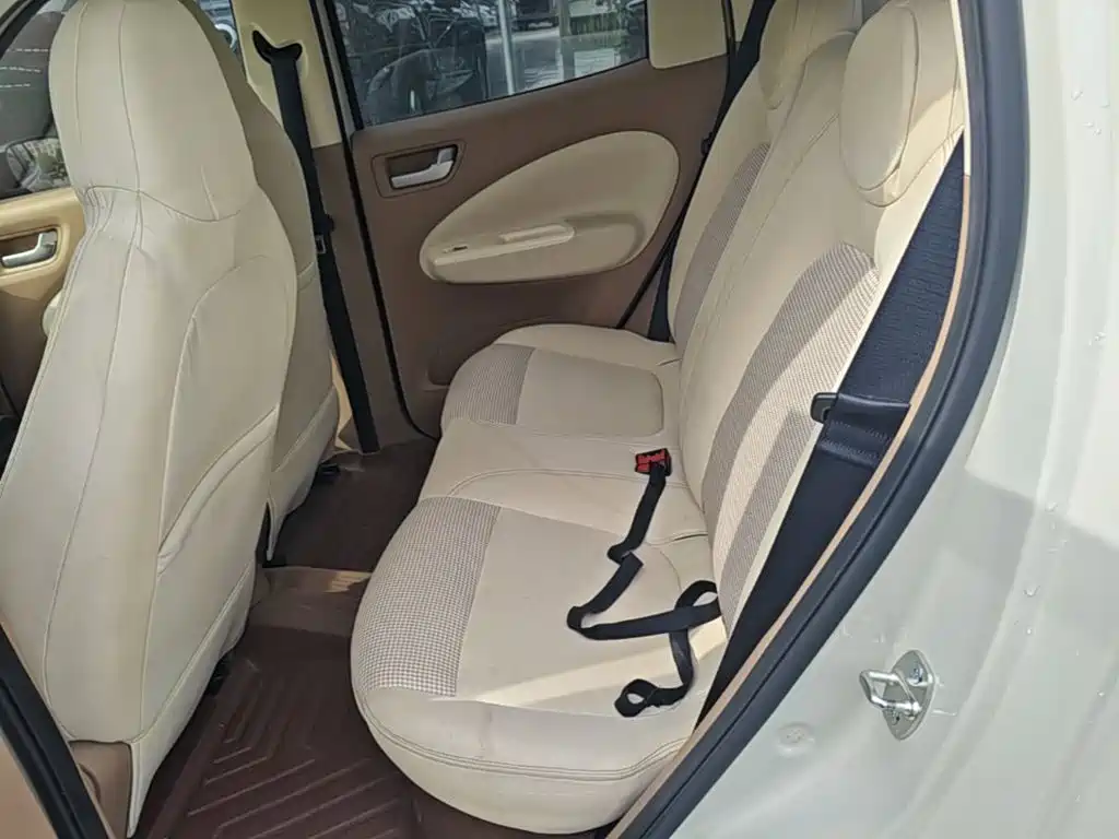 Wuling MINIEV — миниатюра 17