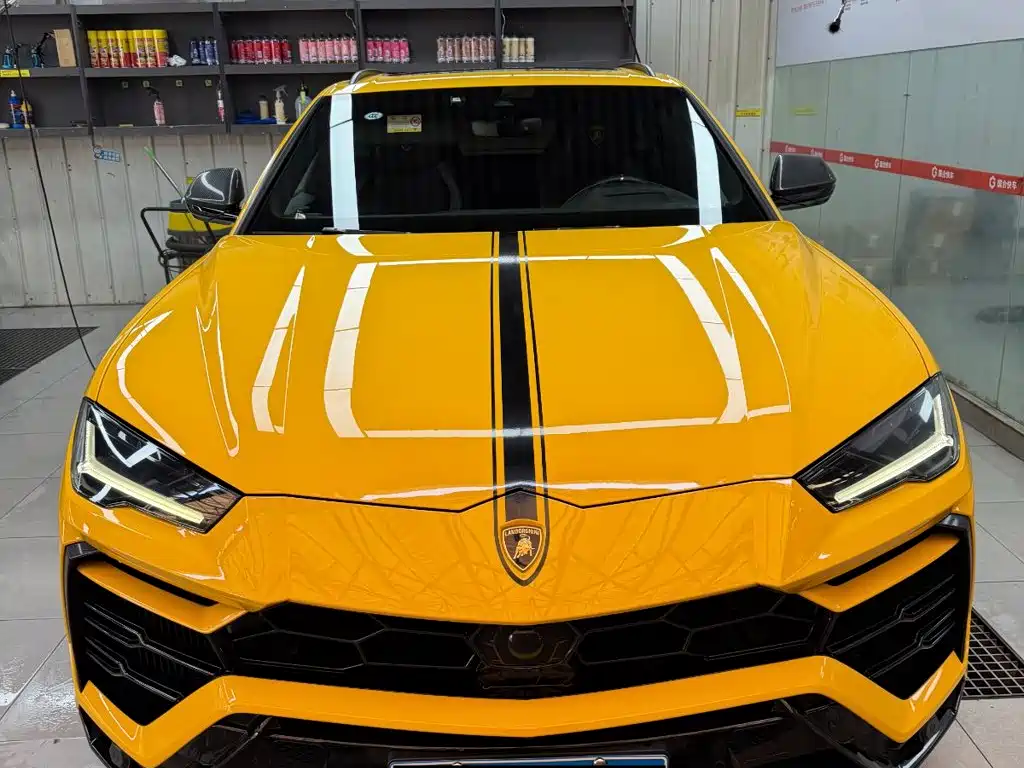 Lamborghini Urus — миниатюра 2