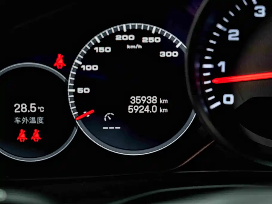 Porsche Panamera — миниатюра 11