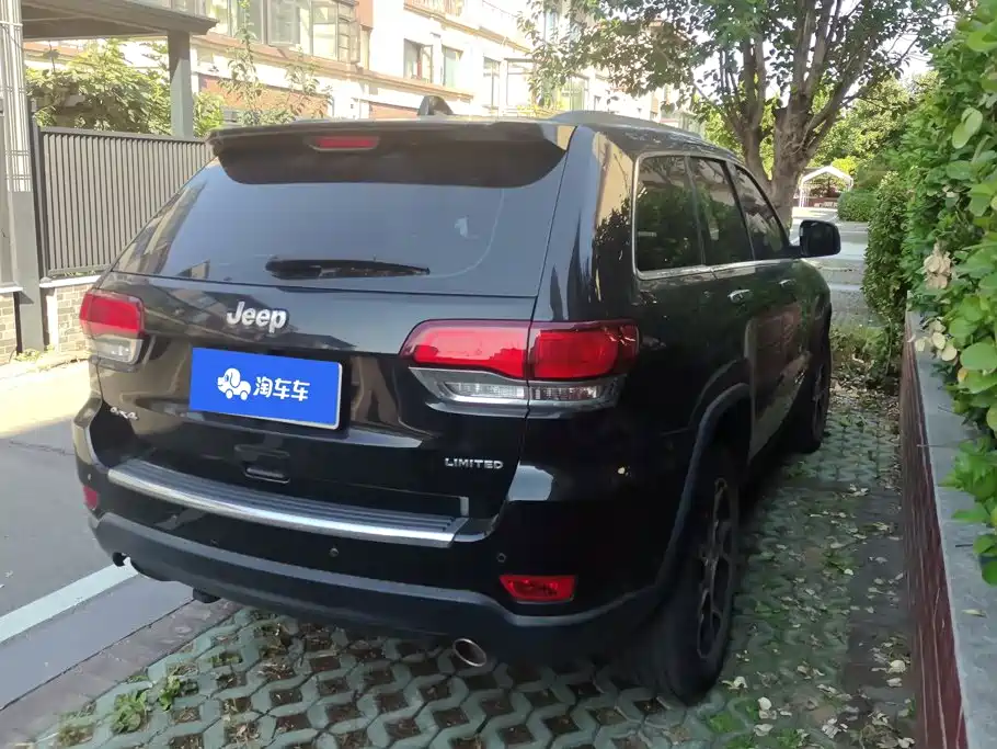 Jeep Grand Cherokee (Import) — миниатюра 3