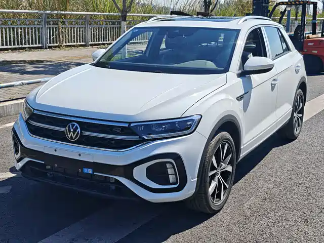 VOLKSWAGEN T ROC EXPLORING SONGS
