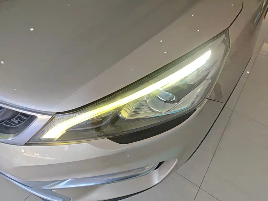 Geely Emgrand GS — миниатюра 24
