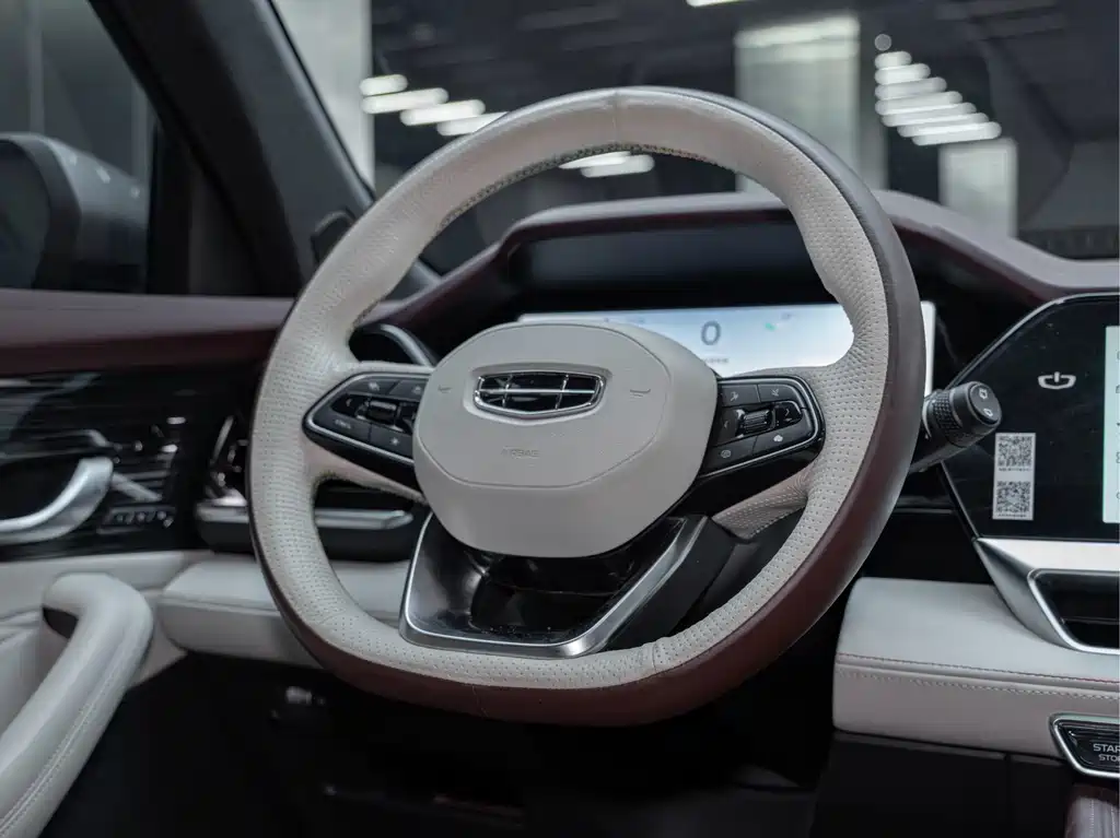 Geely Xingyue L — миниатюра 19