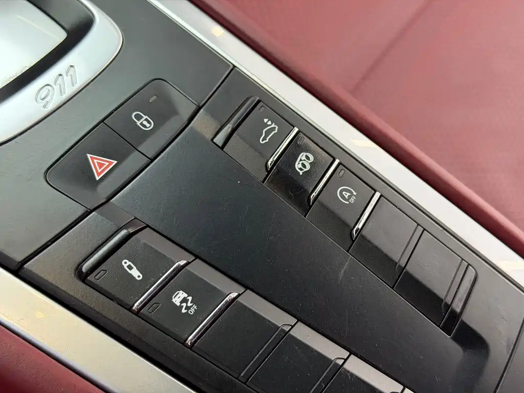 Porsche 911 — миниатюра 6