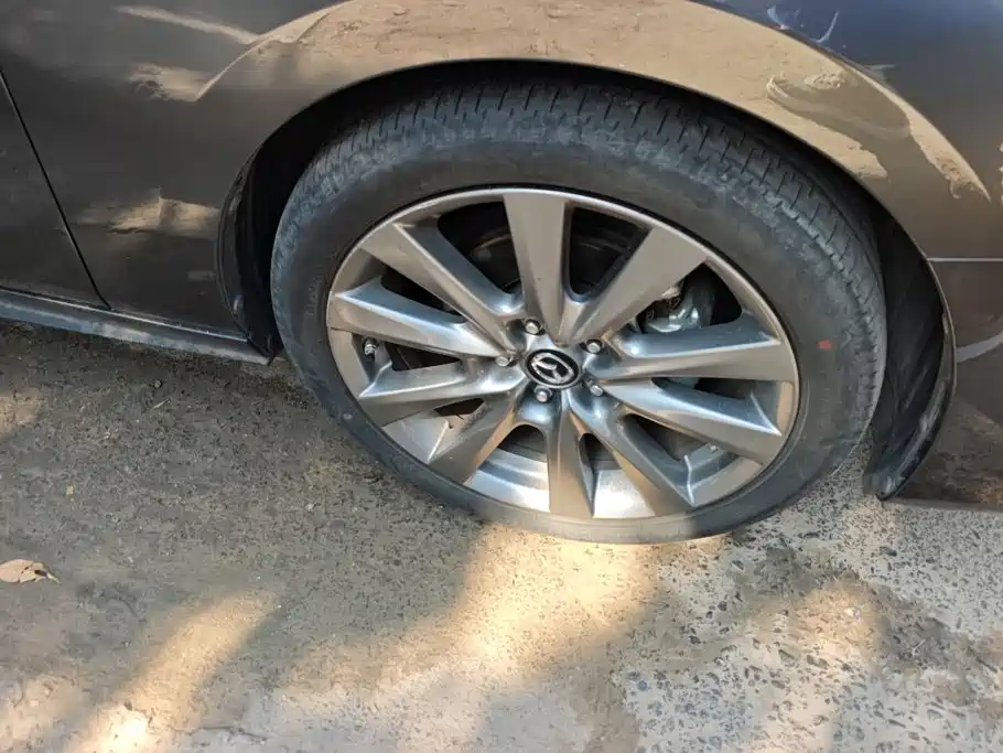 Mazda 3 Axela — миниатюра 6