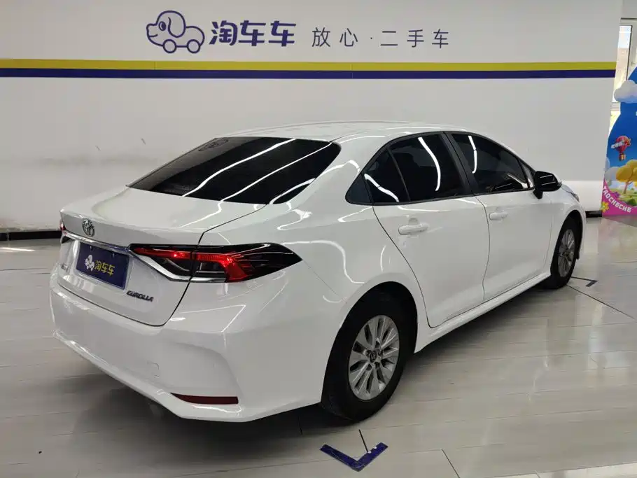 Toyota Corolla — миниатюра 3