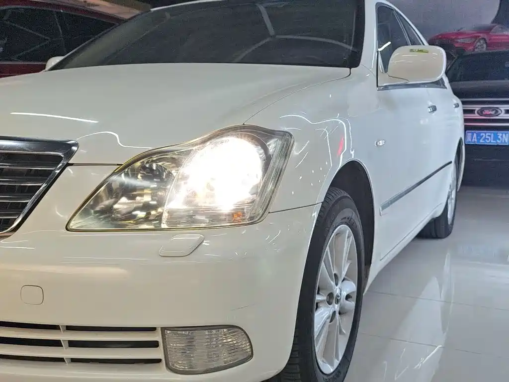 Toyota Crown 2007 2.5L Royal