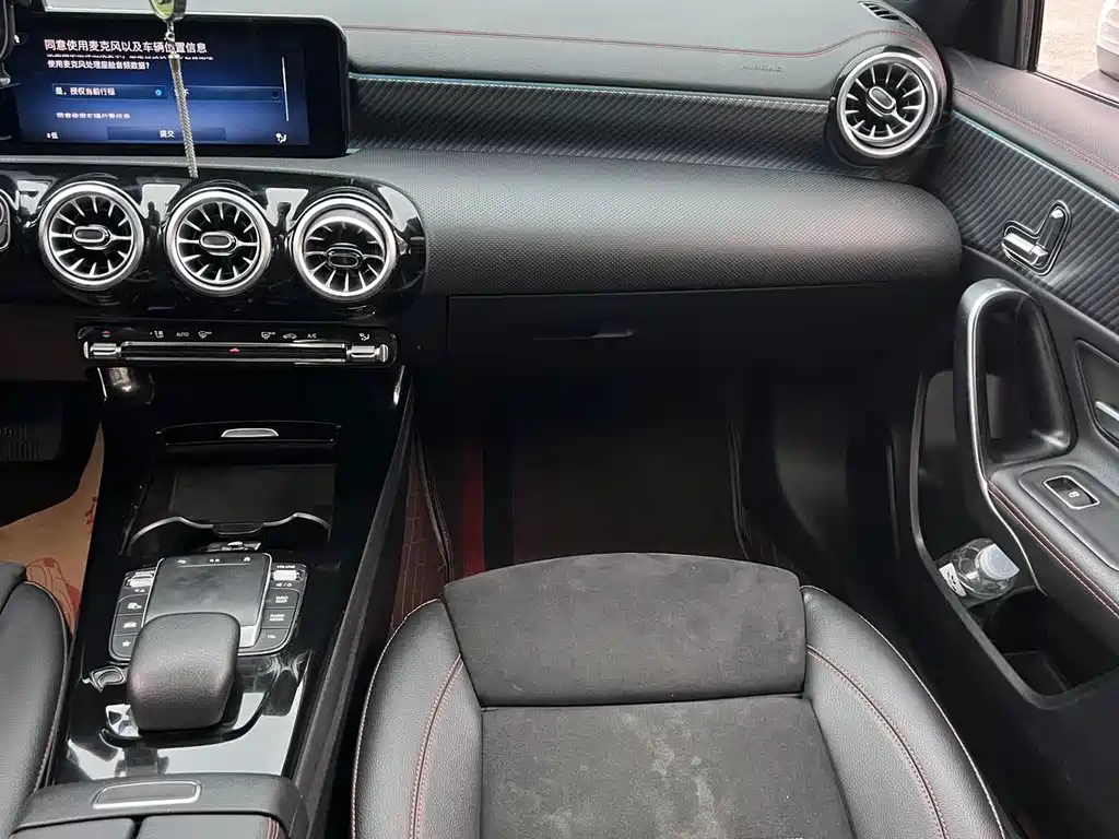 Mercedes-Benz A-Class — миниатюра 27