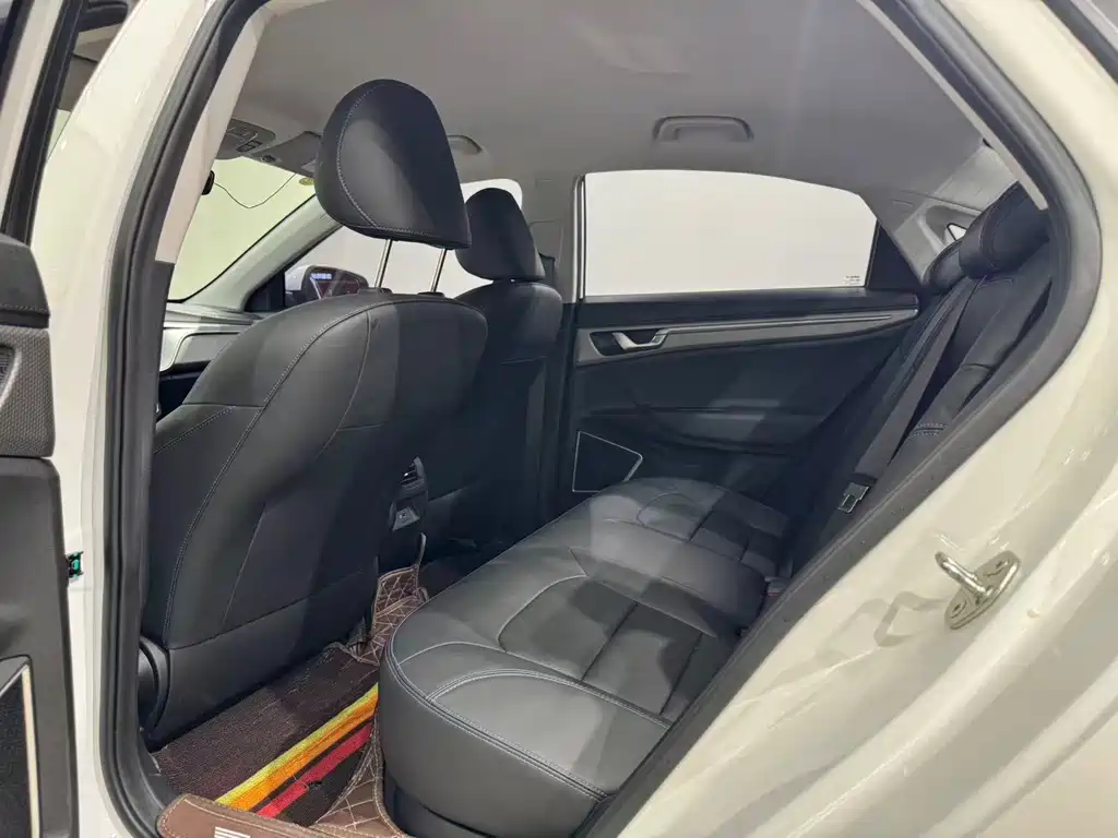 Geely New Energy — миниатюра 11