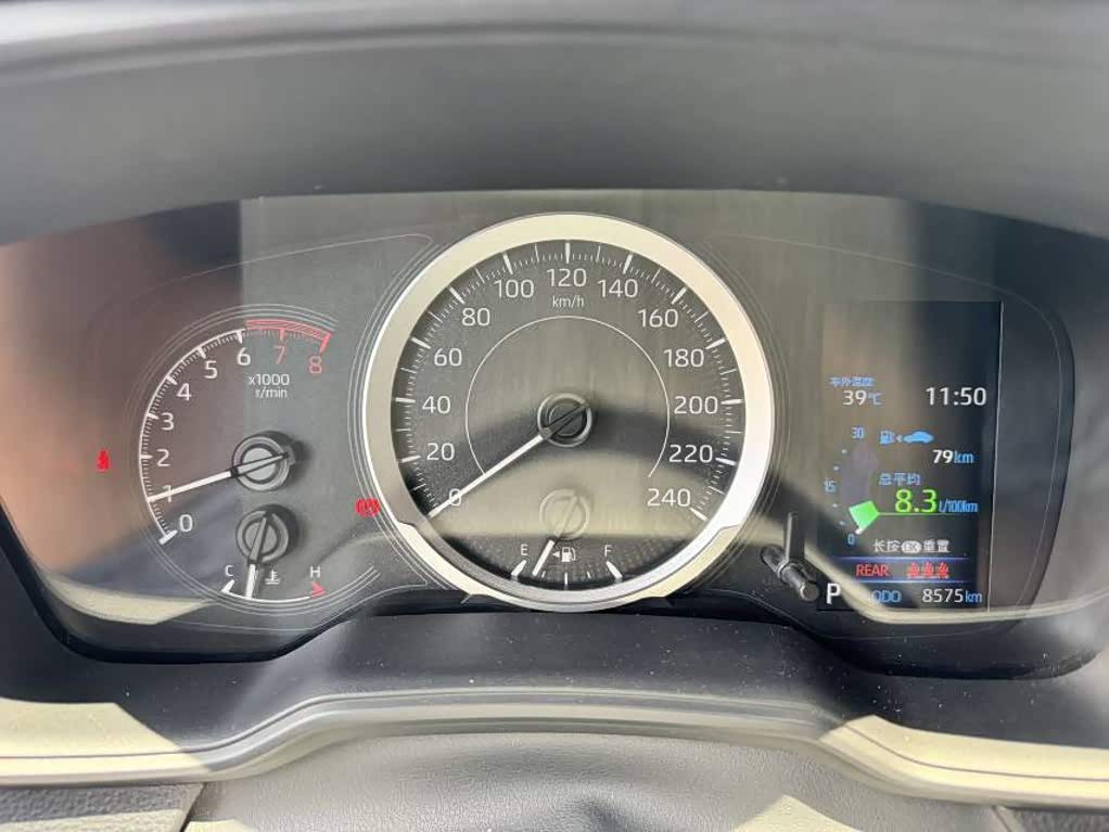 Toyota Levin 1.2 л 2022 г. Белый, пробег 8500 км