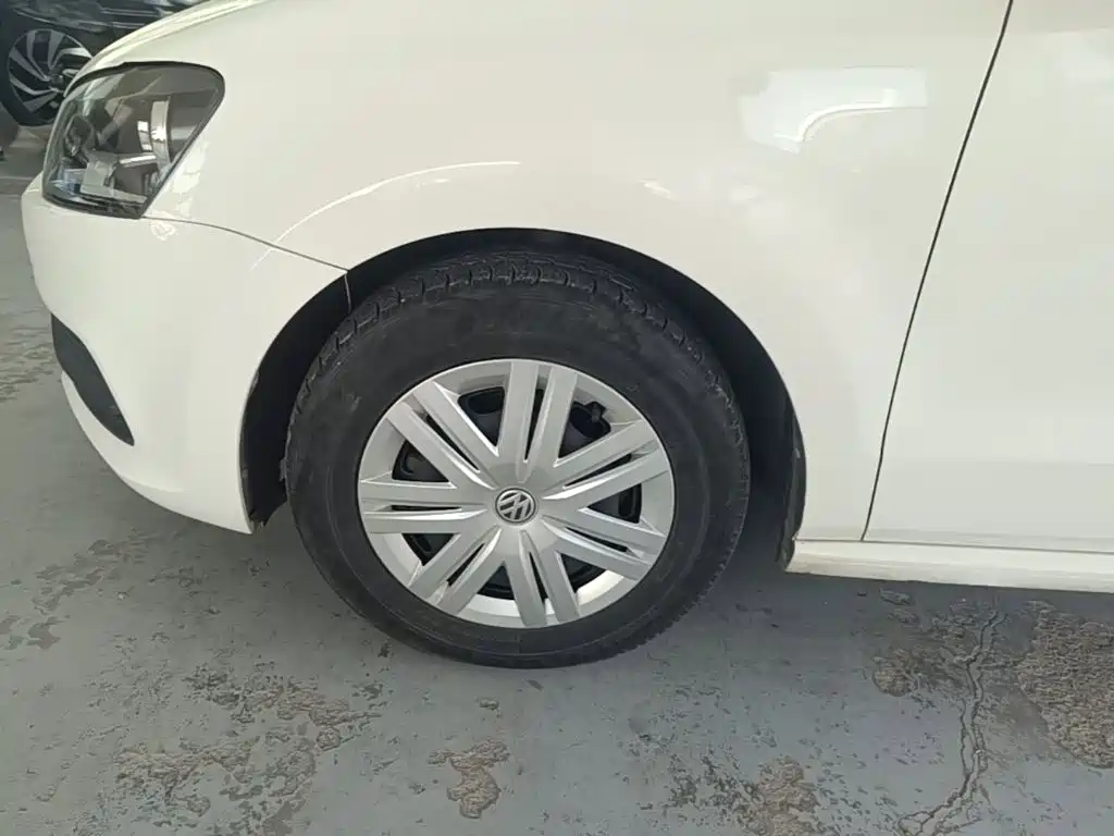 Volkswagen Polo — миниатюра 23