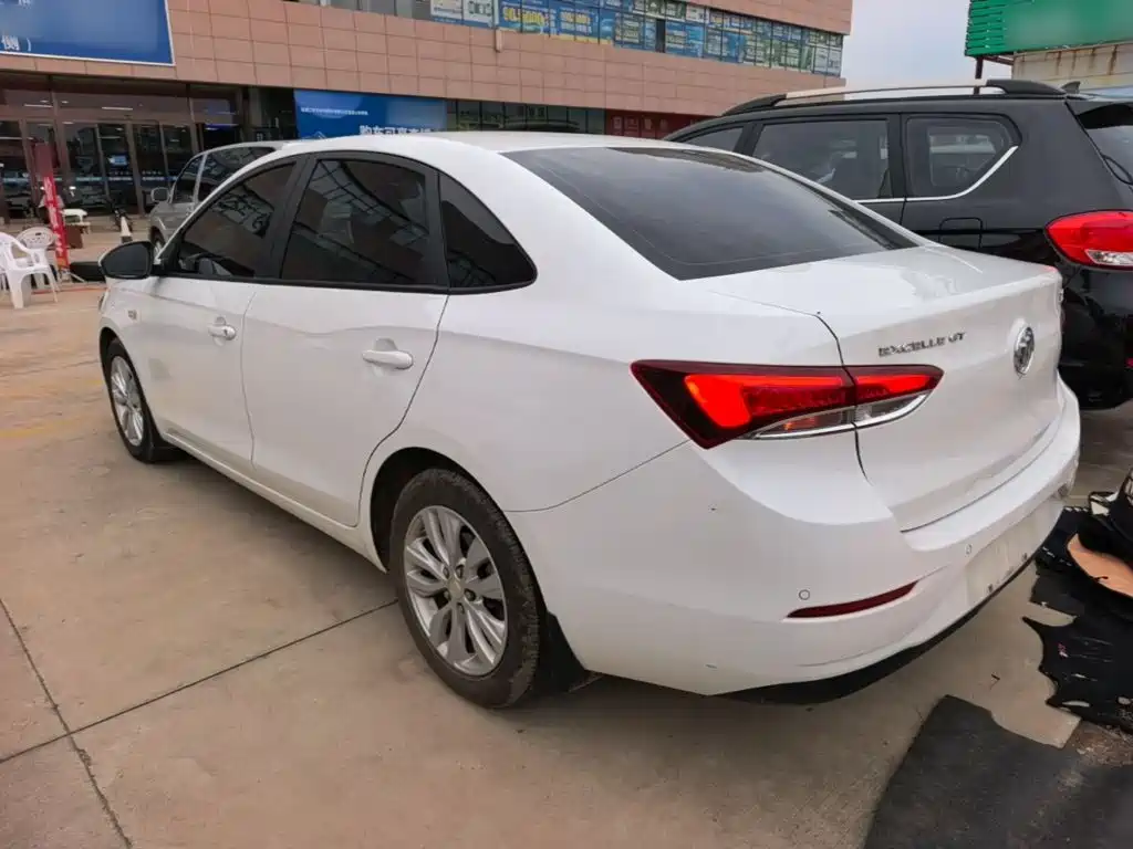 Buick Excelle — миниатюра 5