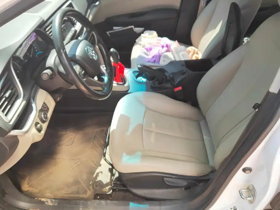 Buick Excelle — миниатюра 9