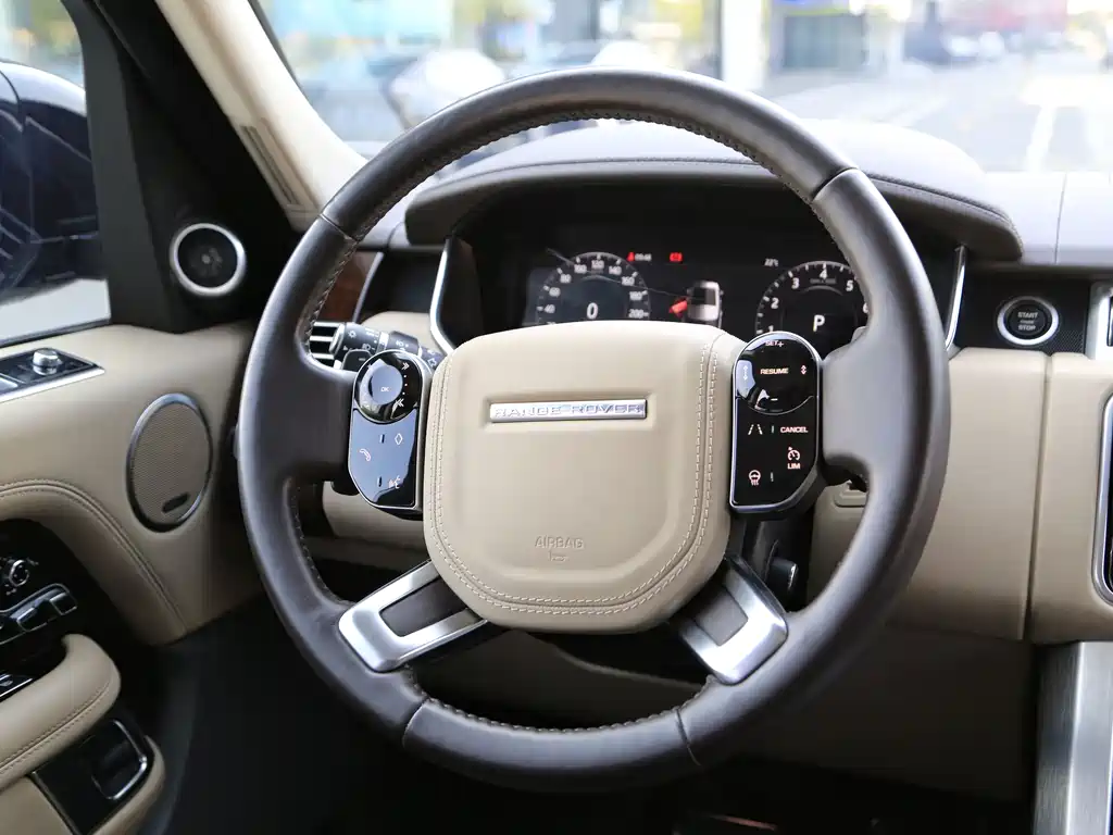 Land Rover Range Rover — миниатюра 4