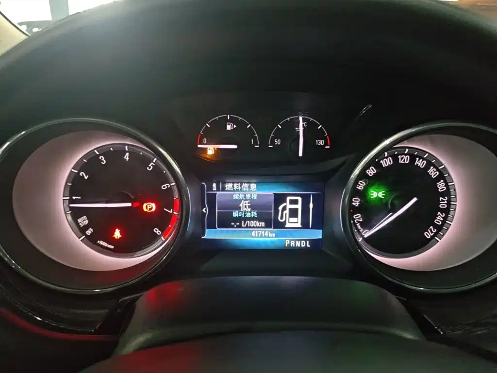 Buick Verano — миниатюра 12