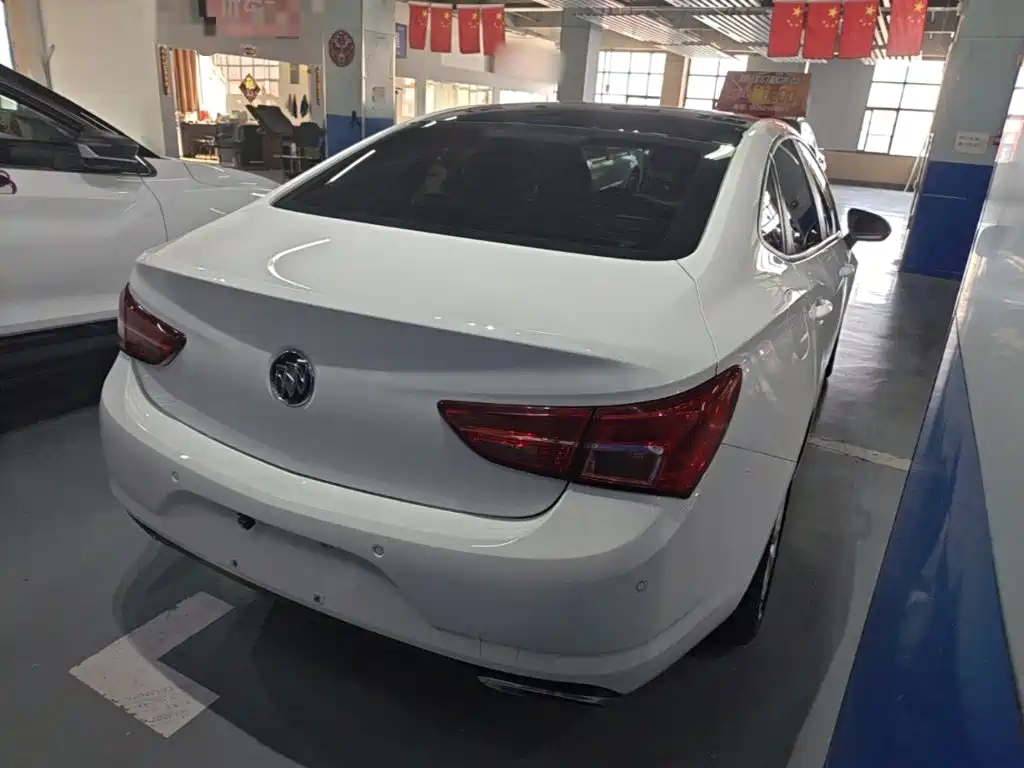 Buick Verano — миниатюра 7