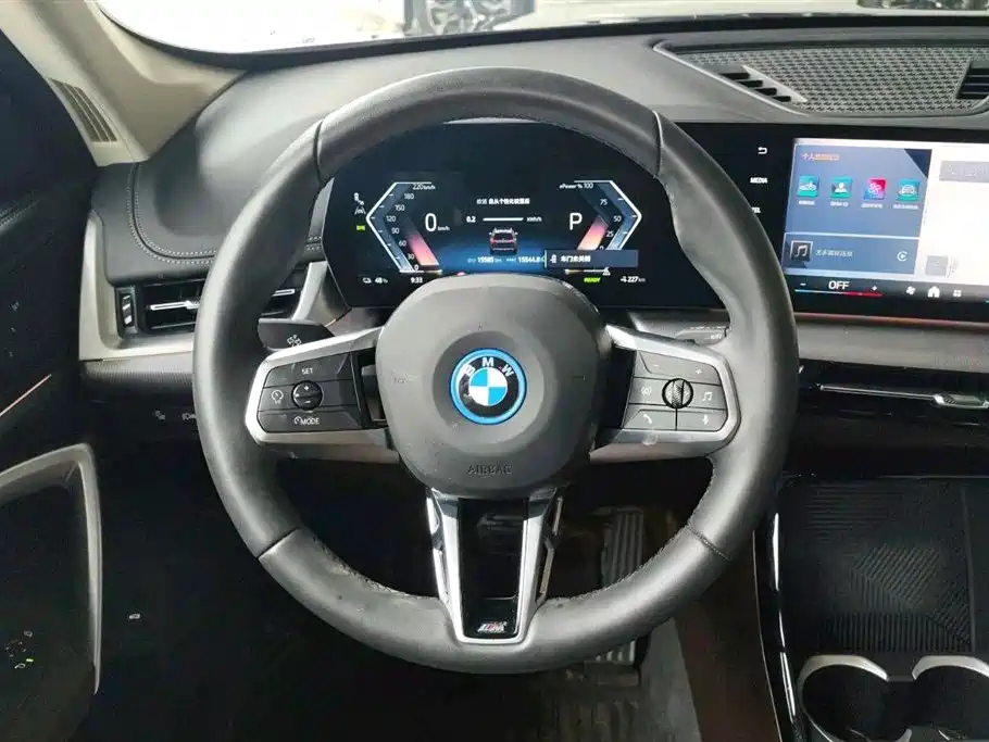 BMW iX1 2025 eDrive25L M Sport