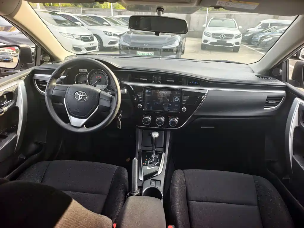 Toyota Corolla — миниатюра 8