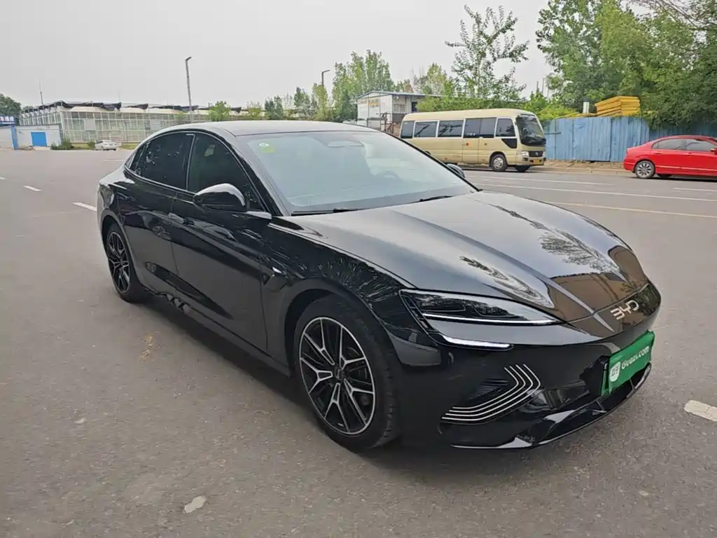 BYD Seal 2025 650