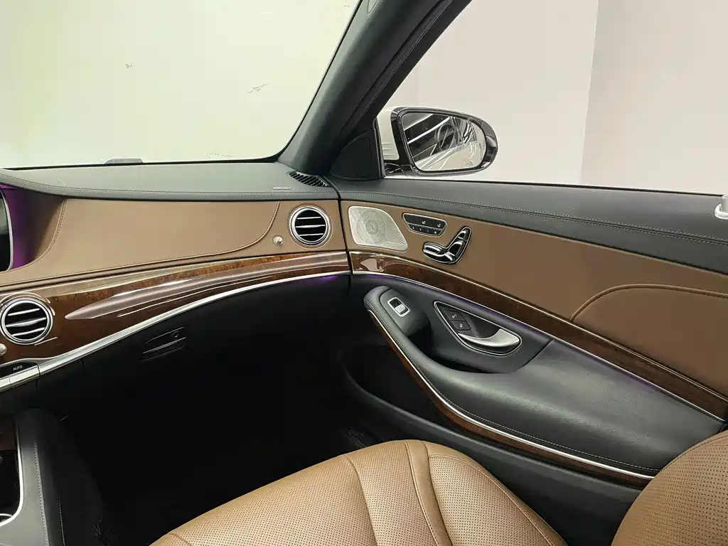Mercedes-Benz S-Class — миниатюра 16