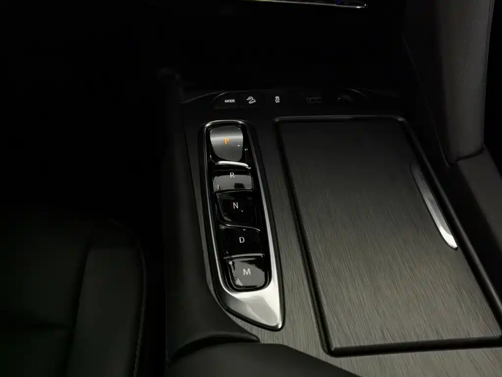 Buick Enclave — миниатюра 13