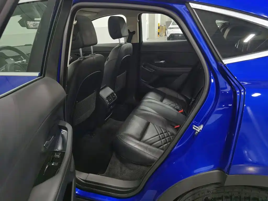 Jaguar E-PACE — миниатюра 15