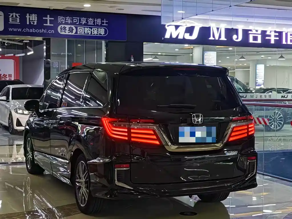 Honda Elysion — миниатюра 14
