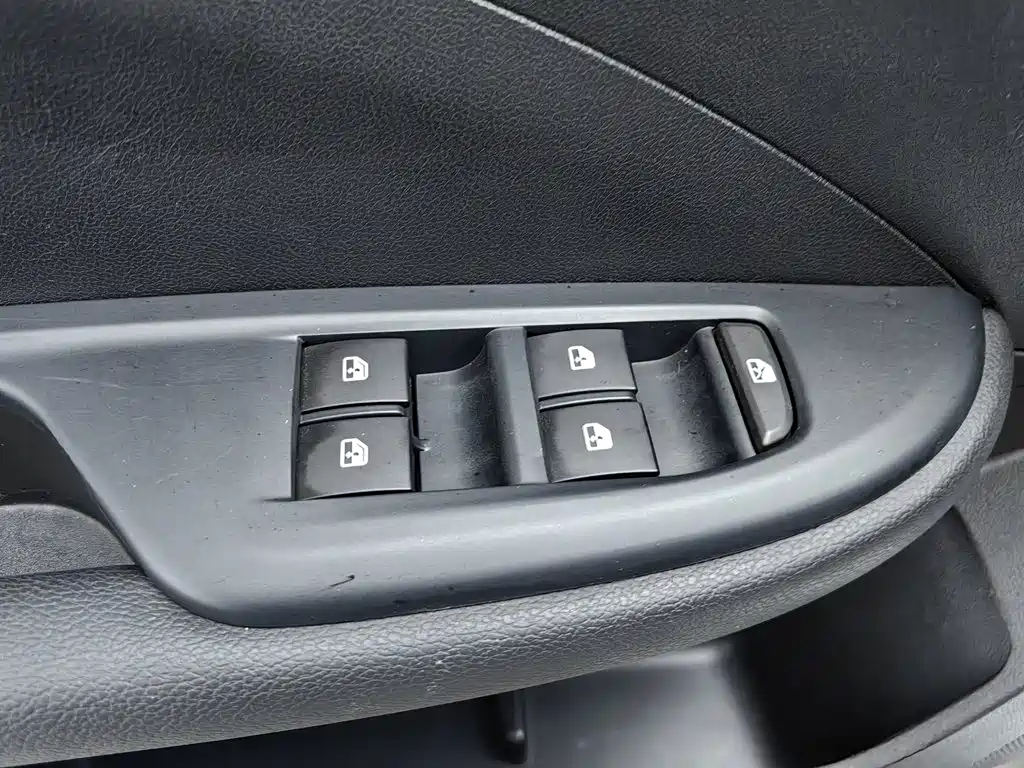 Buick Excelle — миниатюра 9