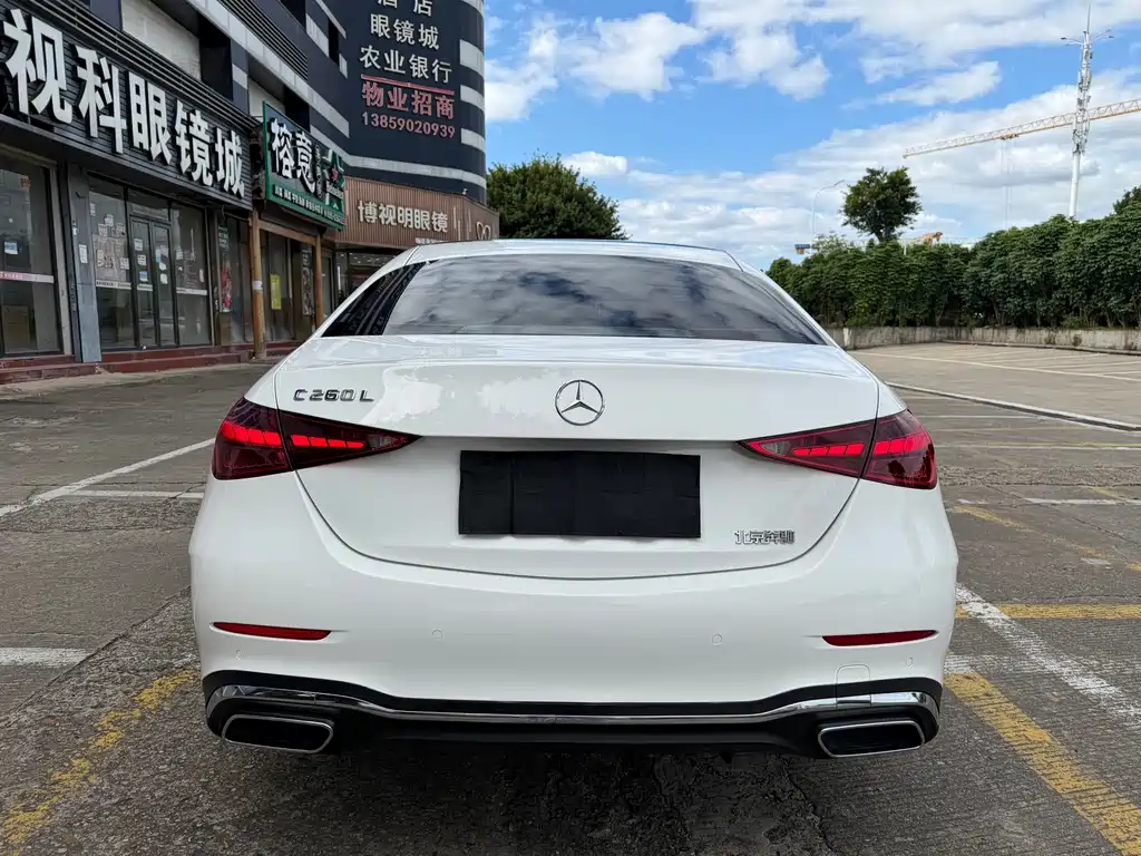 Mercedes-Benz C-Class — миниатюра 8