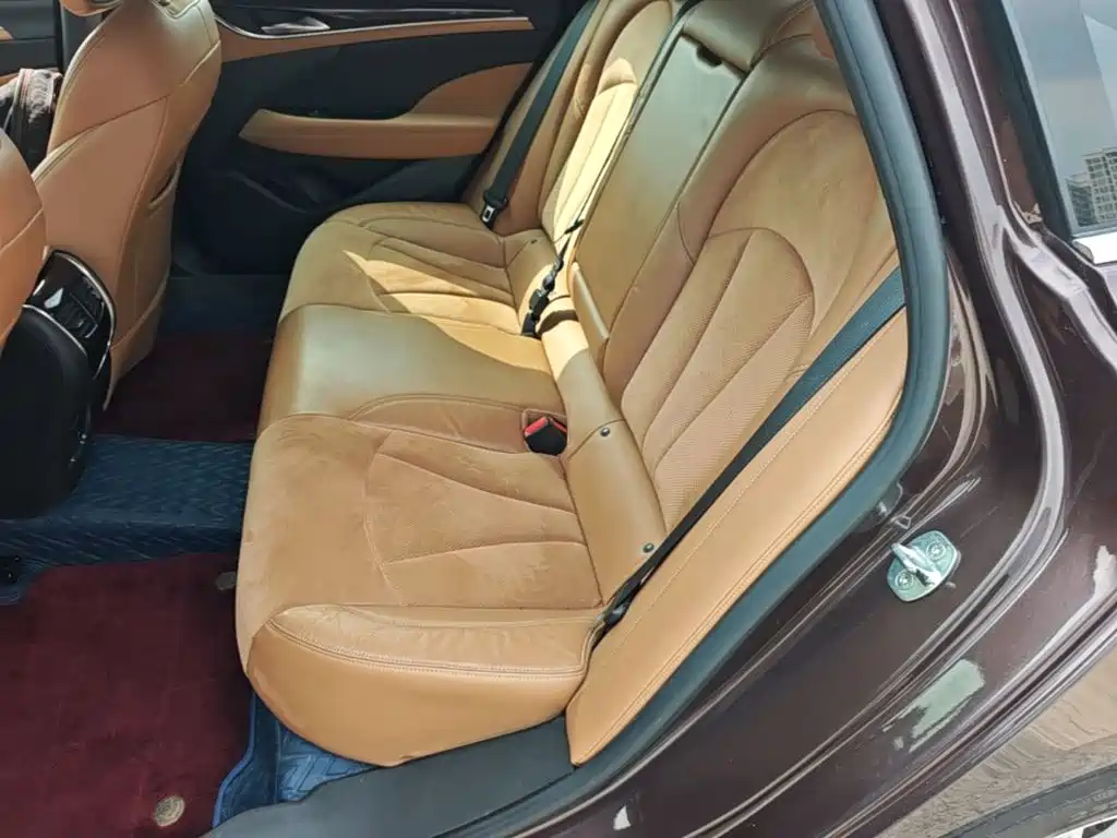 Buick LaCrosse — миниатюра 17