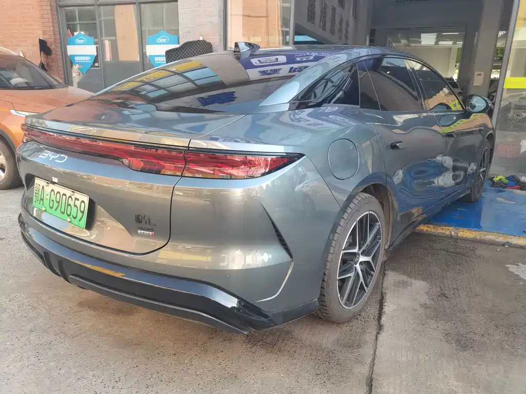 BYD Han L — миниатюра 6