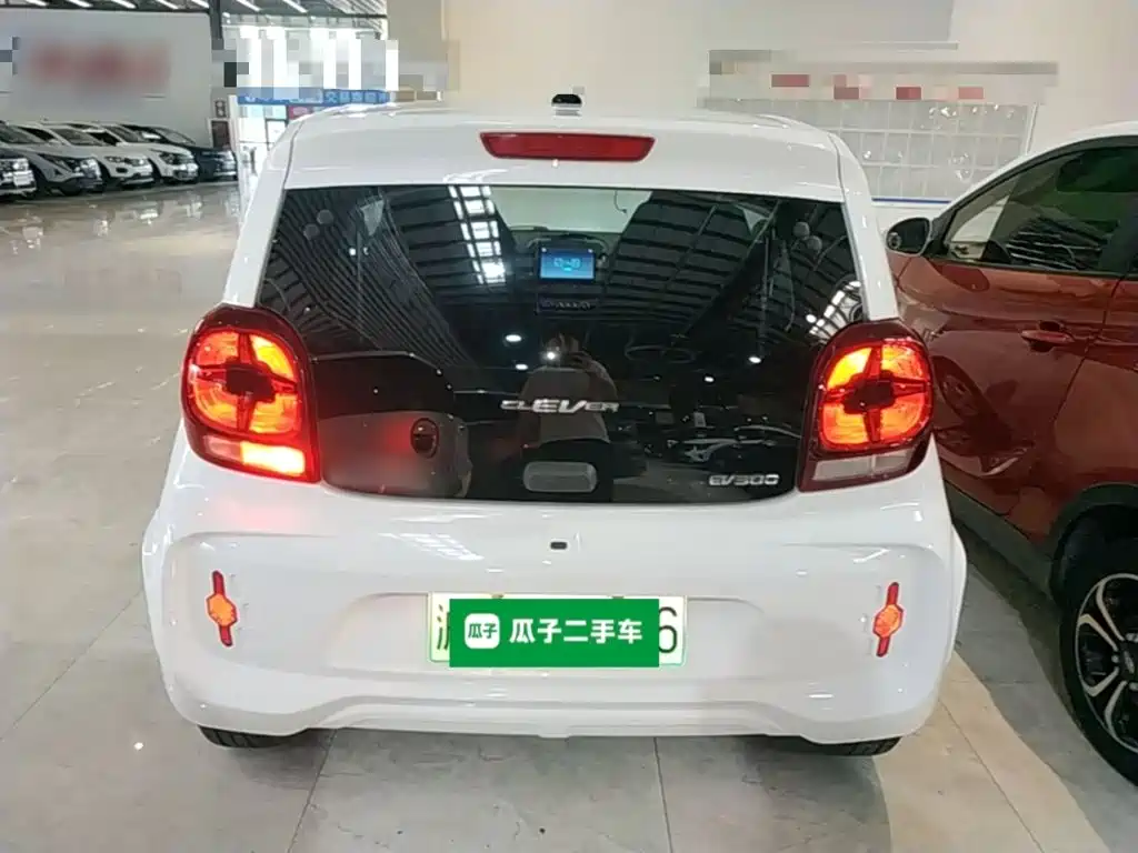 Roewe Clever — миниатюра 6
